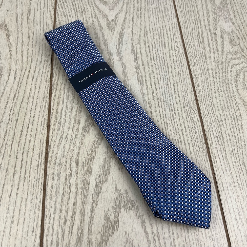 604 Tommy Hilfiger Tie Blue 422 TL21100101 Silk Blend $69.50